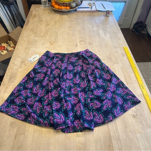 NWT LuLaRoe Floral Scribble XL Madison Skirt Unicorn Pockets Purple Teal Navy - Picture 2 of 10